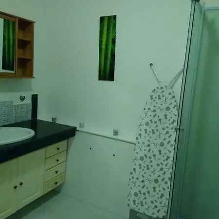 Gite Pour 6 Ou Chambre Pour 2 A Formigny Exterior photo