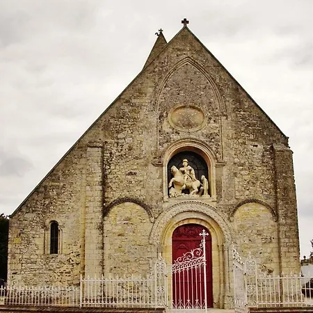 Gite Pour 6 Ou Chambre Pour 2 A Formigny Exterior photo