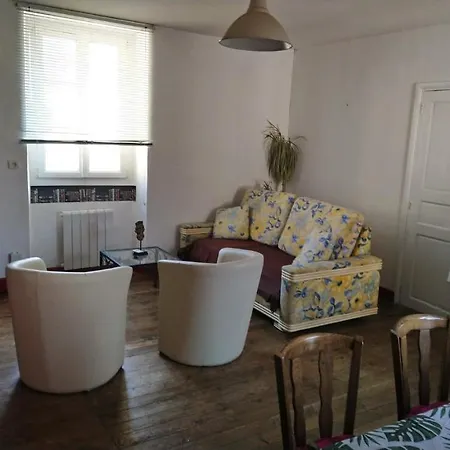Gite Pour 6 Ou Chambre Pour 2 A Formigny Exterior photo
